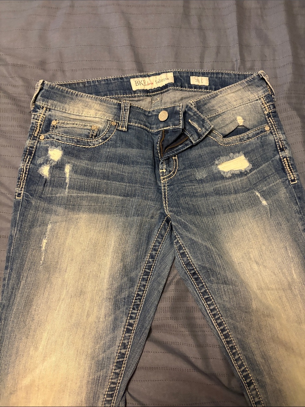 BKE Women's Light Blue Distressed Skinny Jeans
